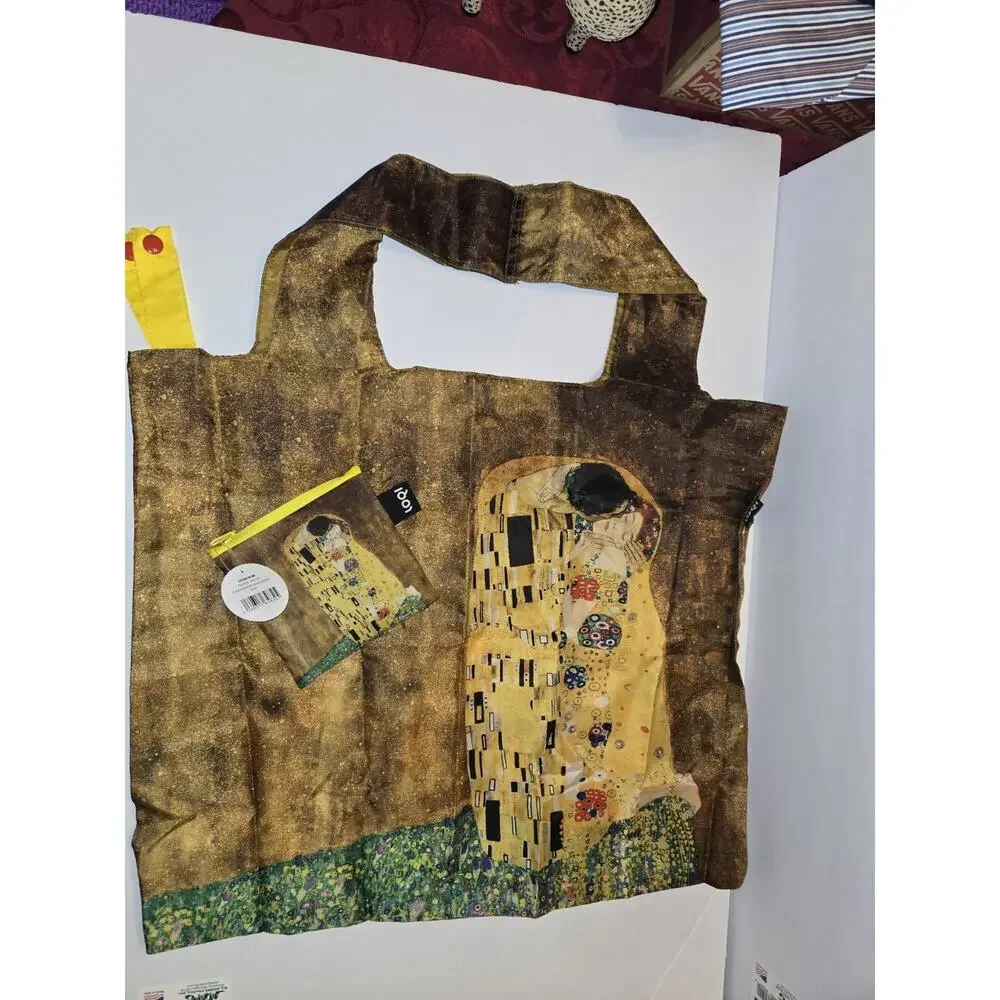 LOQI Museum Collection Tote Bag The Kiss Gustav Klimt NWT Comes with A Pouch